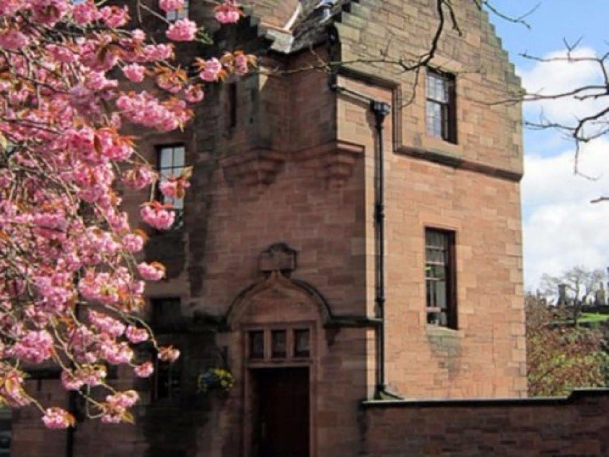 Celentano'S Restaurant With Rooms Glasgow Exterior photo